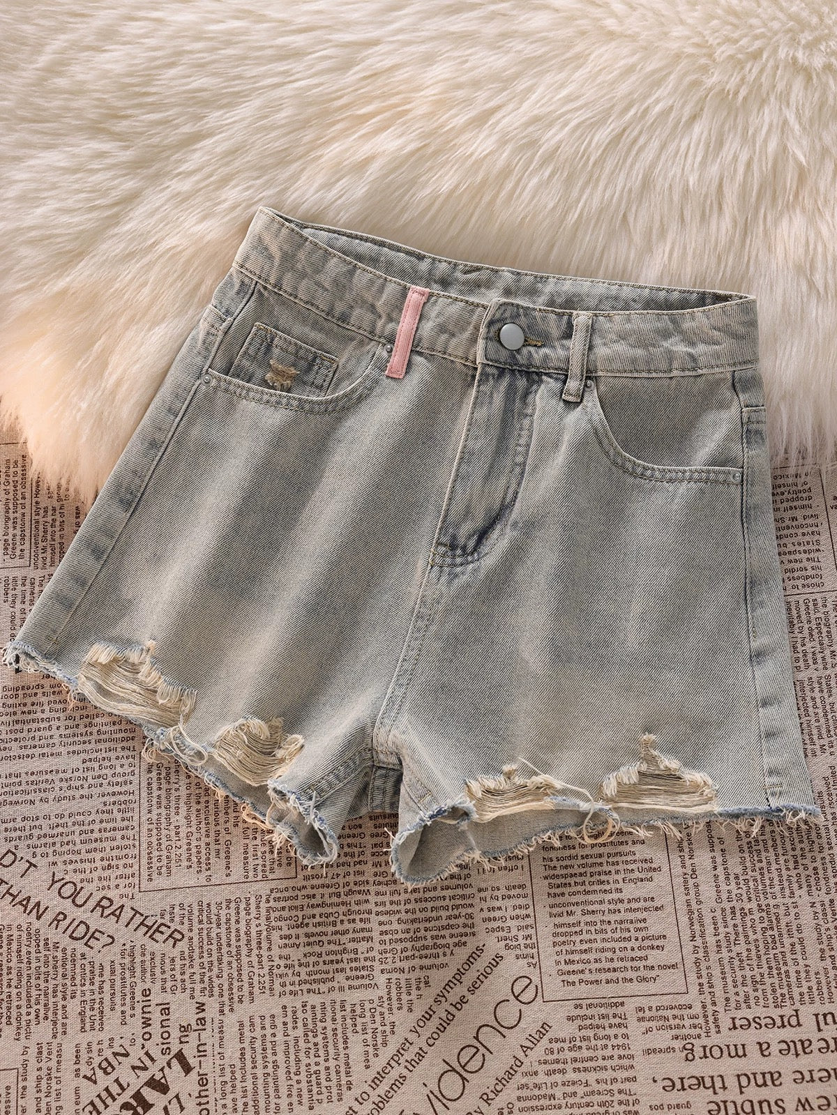 [Free trial] Pink hollow hot girl vest top female designer denim shorts tea-style outfit set