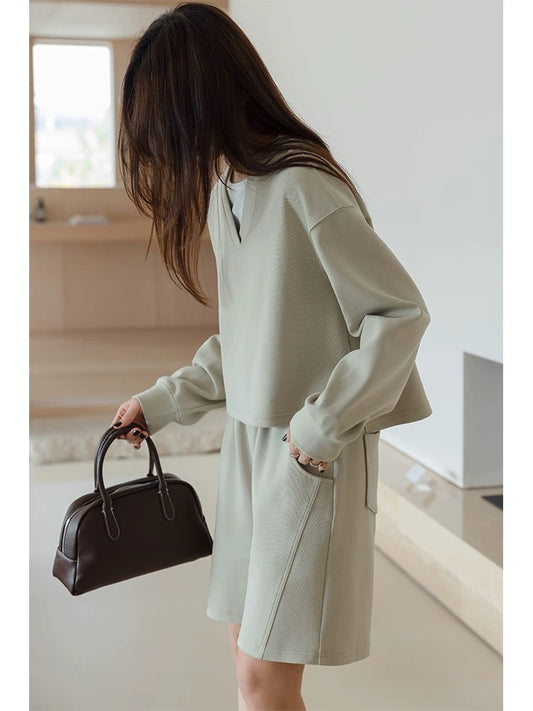 Princess Original Gray Green Casual Sports Suit for Small Women 2024 Spring and Autumn V-neck Short Sweatshirt Shorts