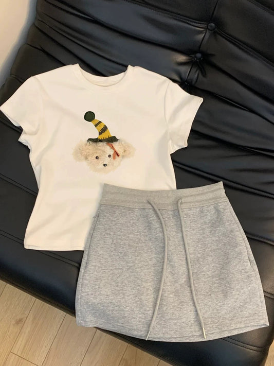 Fashionable and effortless! Great value for money! Cute bear summer new suit women's white straight shoulder T-shirt