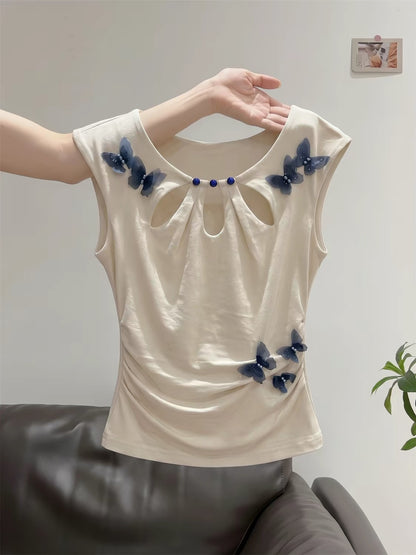 Stunning and stylish New Chinese-style short-sleeve T-shirt for men and women; a slim-fit summer top featuring a chic, dimensional cutout butterfly design.