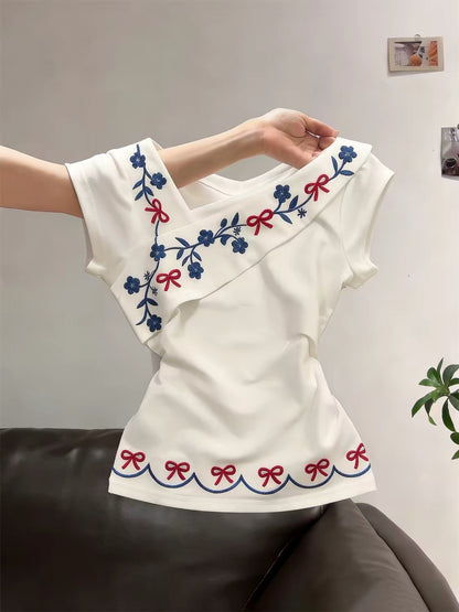 Unisex Summer Retro-Style Slim-Fit Off-Shoulder Short-Sleeve T-Shirt with White Floral Embroidery
