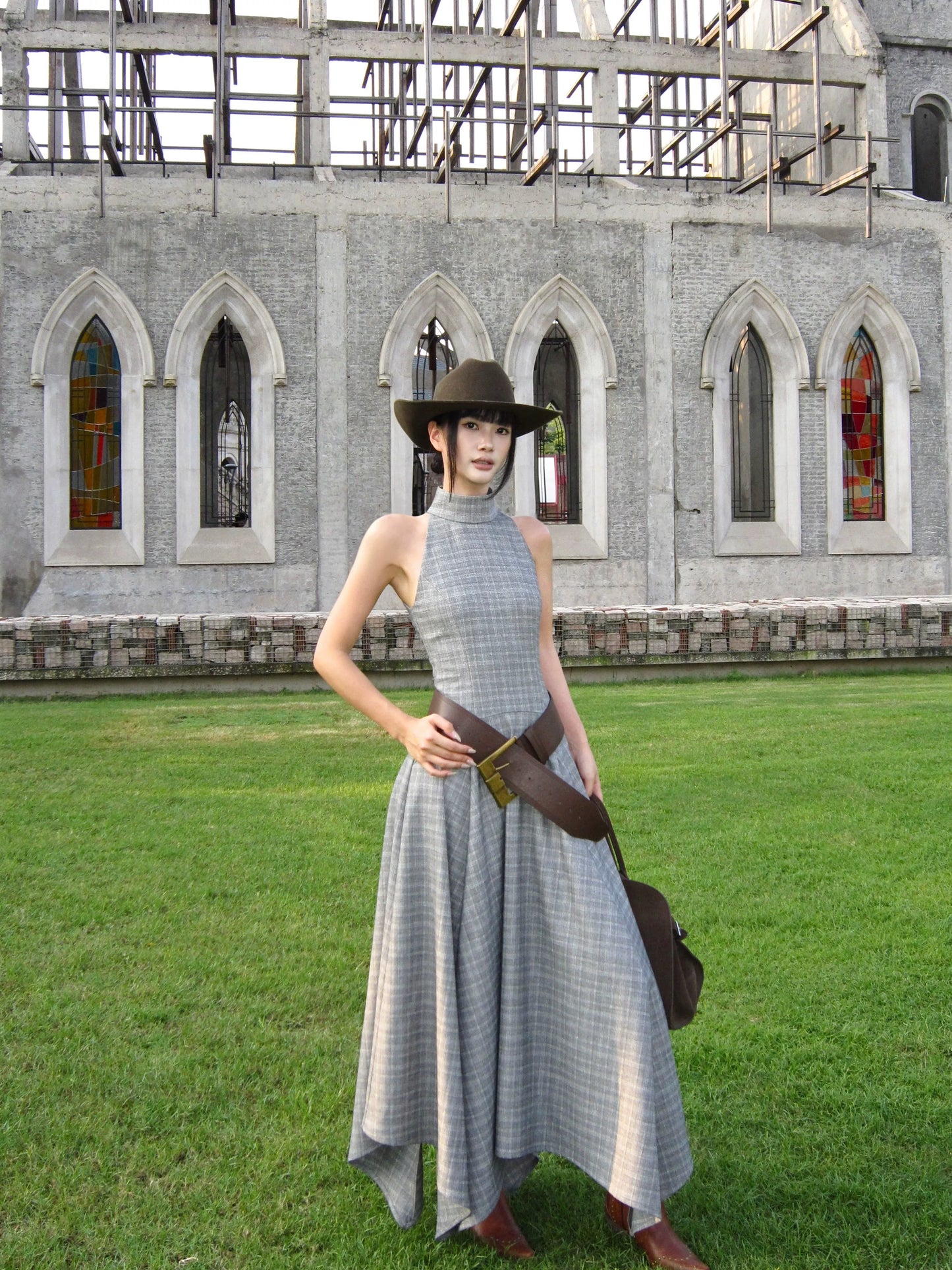 VENUIE Luxury Retro Stand Collar Plaid Halter Neck High-End Plaid Long Dress Sleeveless Irregular Hem Dress