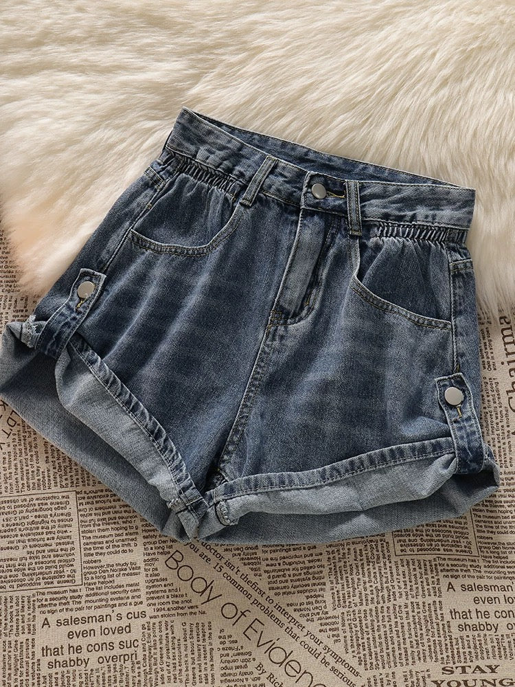 Love this S style! American retro high waist hot girl denim shorts for women design sense versatile slimming A-line hot pants trend