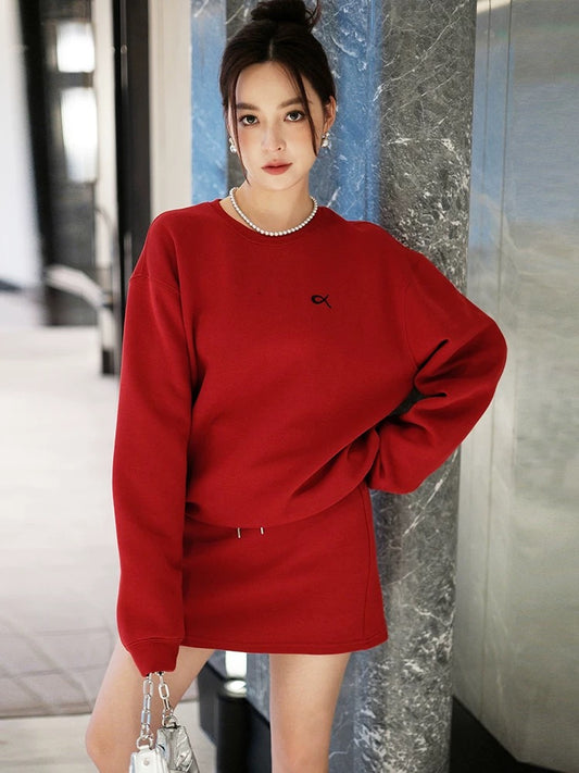 MIUCO air layer red loose silhouette sweatshirt + sports shorts lined skirt set