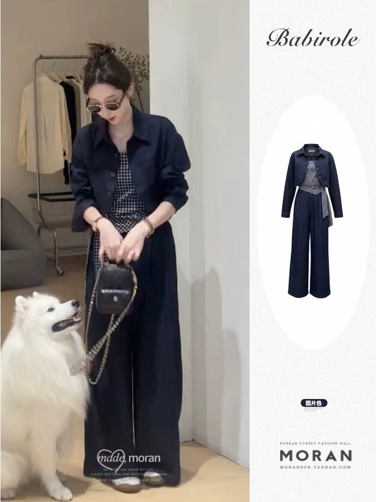 Early autumn loose-fitting suit for women, Korean style, fashionable and age-reducing denim jacket, plaid suspenders, wide-leg pants, three-piece suit