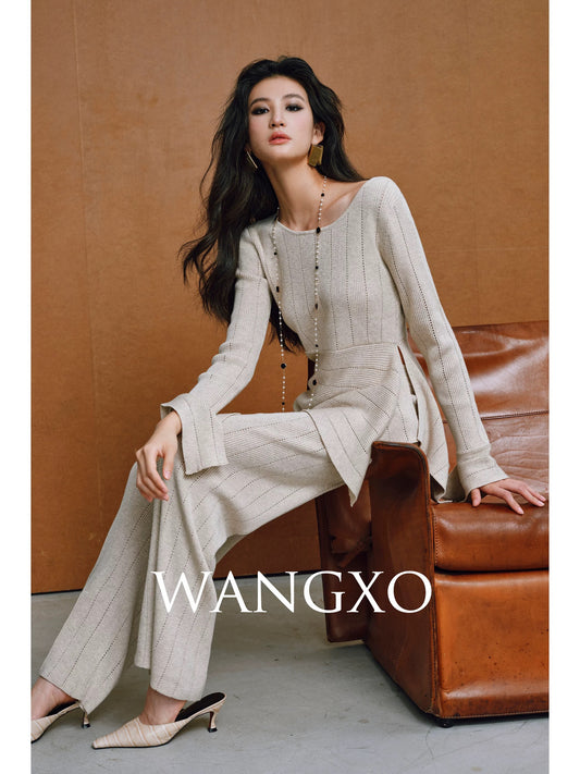 WANGXO｜Soft wool with gold thread embellishment｜Breathable eyelet craftsmanship｜Slant-collar stitching knitted suit