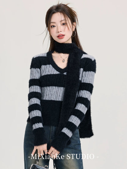 Mi Xiaoke contrast color striped V-neck mohair sweater for women autumn and winter mink velvet thickened knitted sweater short top