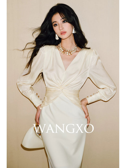 WANGXO｜Wrinkled shiny satin and stretch Mickey linen｜V-neck twisted waist slimming dress