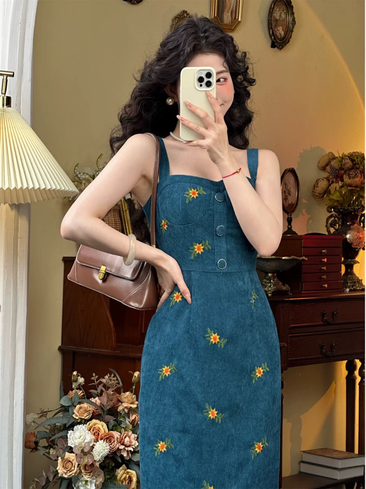 Mrs. Xiao [Only this green] Retro Hong Kong style French style waist slimming slim dress with temperament for women
