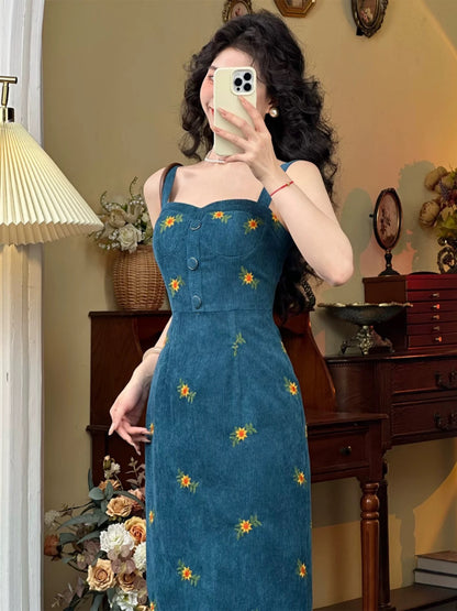 Mrs. Xiao [Only this green] Retro Hong Kong style French style waist slimming slim dress with temperament for women