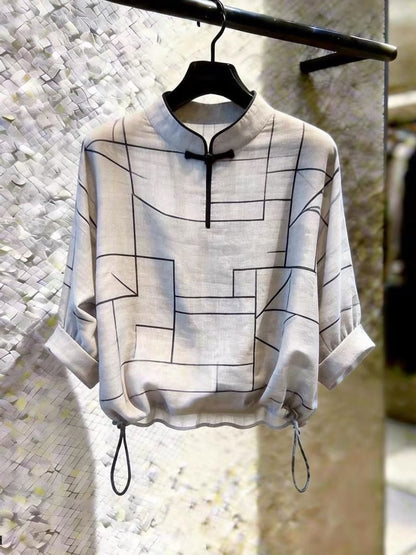 Store-exclusive item: 2026 Summer new arrival—a Korean-style, loose-fitting, versatile striped top with a stand collar; soft, elegant, and premium in quality.