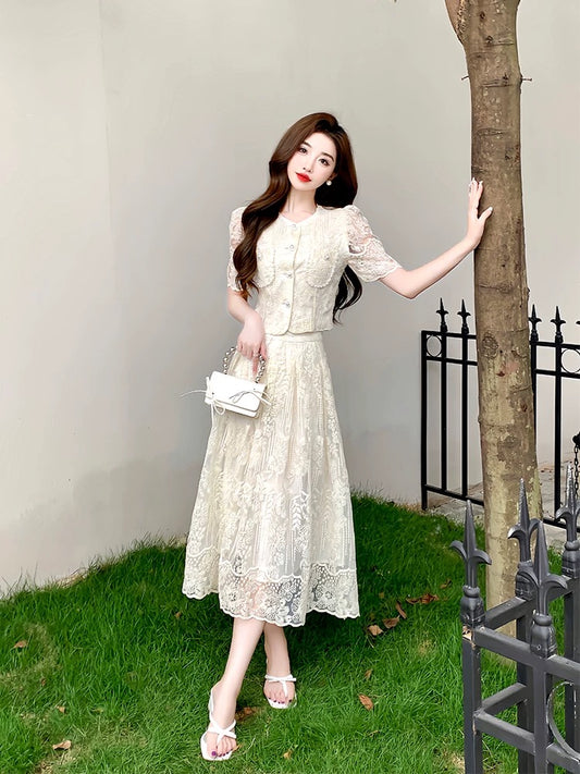 This year's popular beautiful suits for women 2025 new summer age-reducing beautiful and fashionable lace skirt two-piece suit