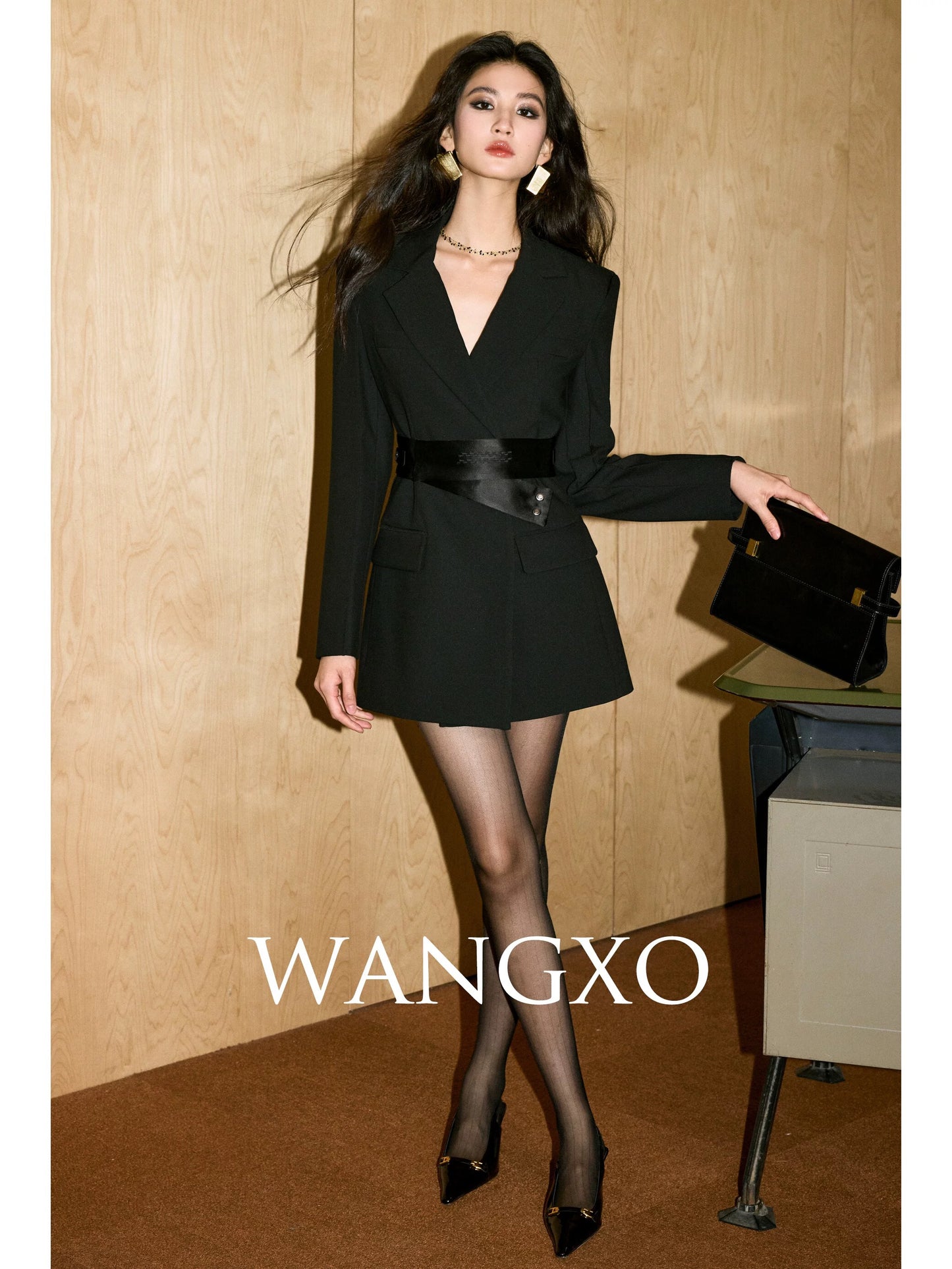 WANGXO｜Skin-friendly numb woven texture｜Heavy satin belt｜Stand-up old money suit dress