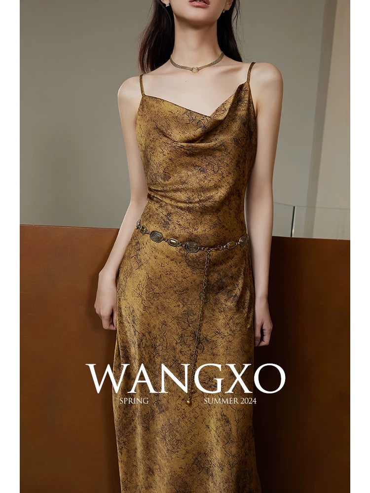 WANGXO｜Delicate and shiny satin with slightly wrinkled texture｜45 degree bias cut｜Golden sling collar suspender dress for women