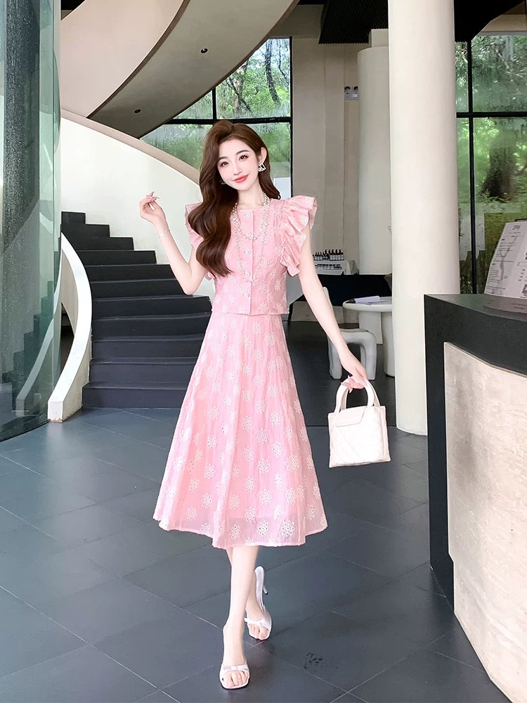 Small and unique suits 2025 new women's summer style this year's popular European fashion two-piece skirt suit