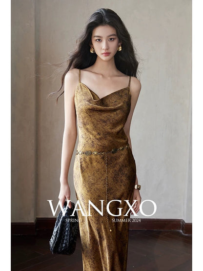 WANGXO｜Delicate and shiny satin with slightly wrinkled texture｜45 degree bias cut｜Golden sling collar suspender dress for women