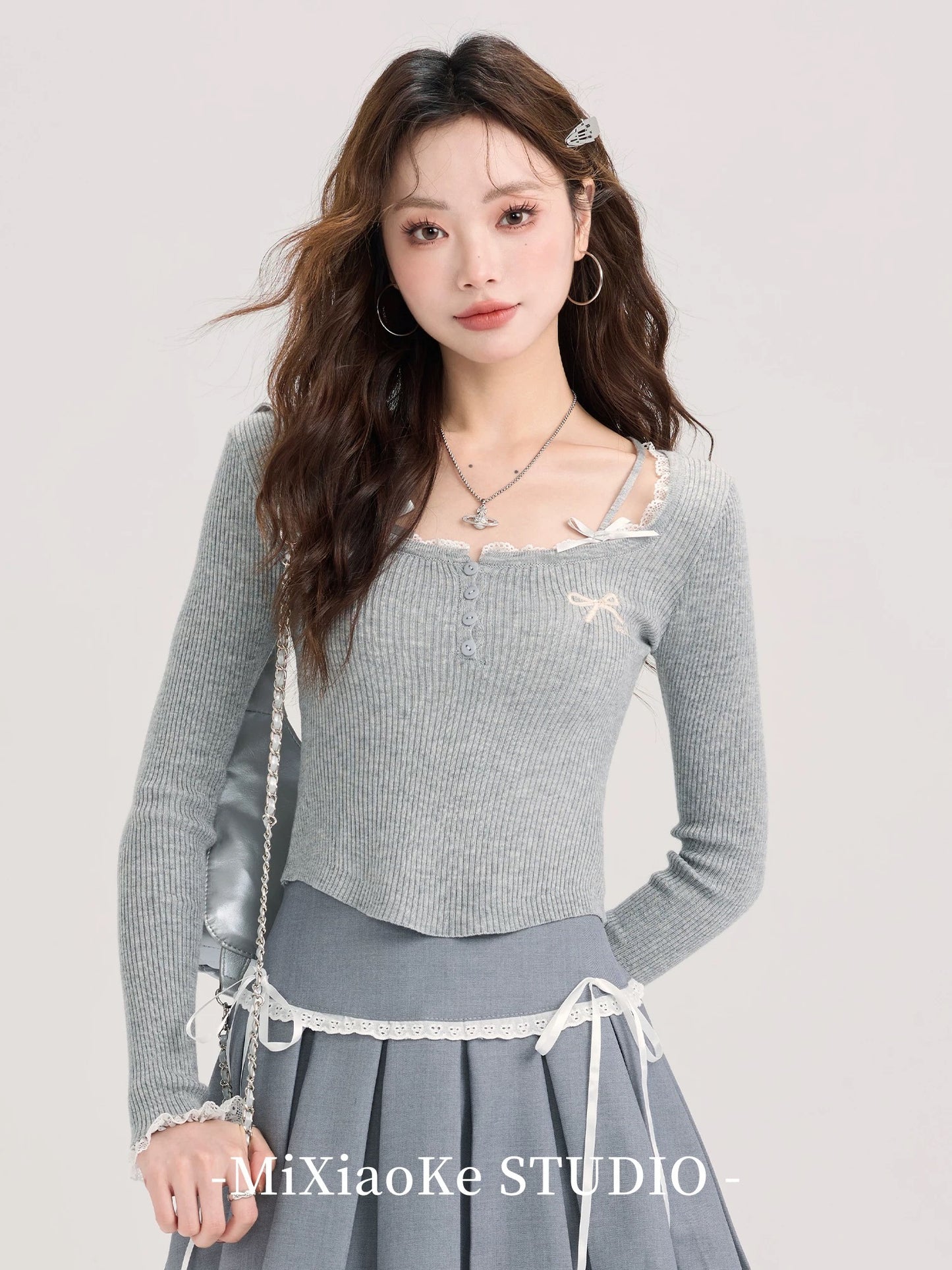 Mi Xiaoke sweet hot girl square collar sweater female autumn design niche slim fit long sleeve top small size
