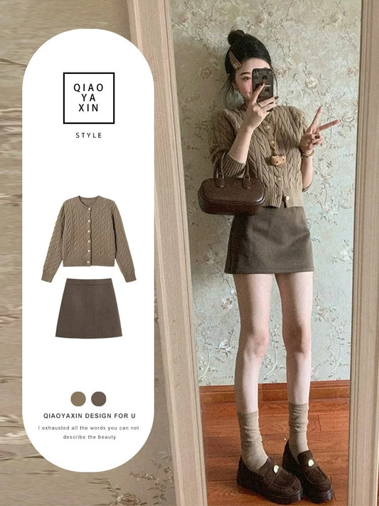 2025 a complete set of early autumn Korean miu miu style dress female petite fragrance suit hip skirt
