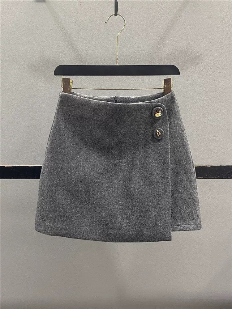 Stylish red irregular wool midi skirt for women, autumn/winter 2025, two-button high-waisted, slimming A-line bodycon mini skirt.