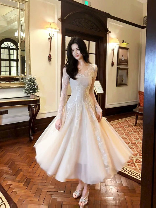 GJFD [Brown Mountain and Wild] French retro long-sleeved lace dress, high-end, niche and elegant long dress