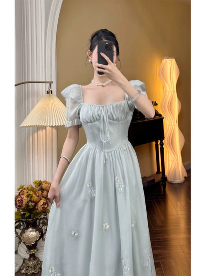 Mrs. Xiao's retro short puff sleeve dress, elegant lady, high-end goddess style, high-end waist skirt, women's summer