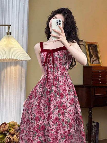 Mrs. Xiao's Autumn and Winter Temperament Suspender Dress for Women 2024 New Style French Red Jacquard Suspender Dress