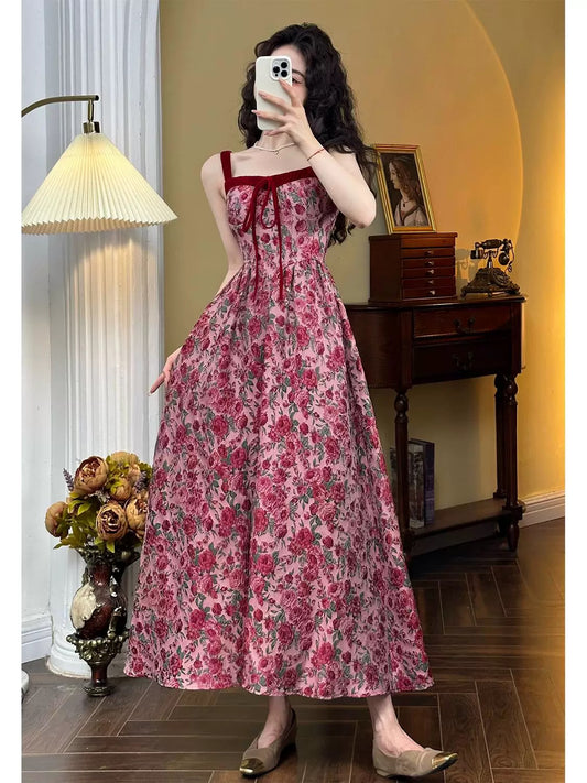 Mrs. Xiao's Autumn and Winter Temperament Suspender Dress for Women 2024 New Style French Red Jacquard Suspender Dress