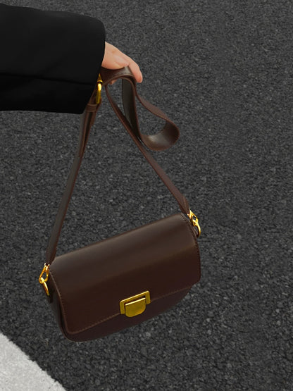High-end mini bag for women, versatile 2024 new trendy retro niche single shoulder crossbody bag popular saddle bag