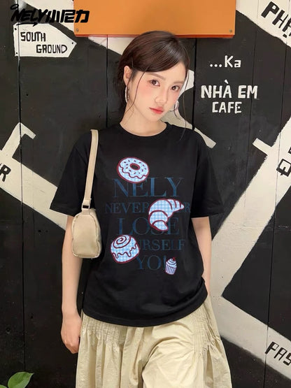 Unisex Short-Sleeve T-Shirt with Fresh Blue Star & Kitten Print – American Retro, Loose-Fit, Versatile Crew-Neck Casual Top