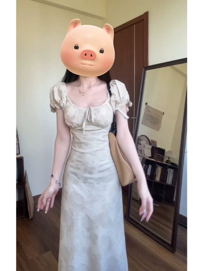 French-style apricot square neck short-sleeved dress for women, summer, petite, slim fit, jacquard, mature and sophisticated long dress.