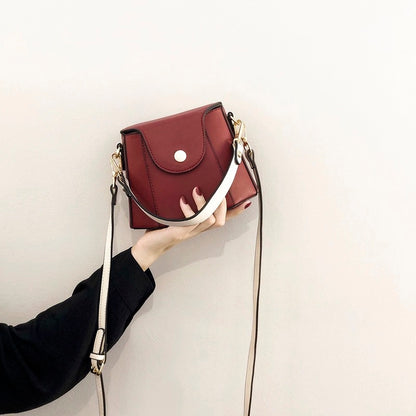 Summer small bags for women 2023 new women's bags Internet celebrity Western fashion this year's popular portable crossbody bag bucket bag