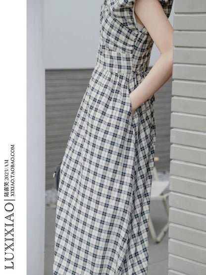LUXIXIAO dress 2025 new loose puff sleeves V-neck design Korean version pullover A-line plaid skirt for women