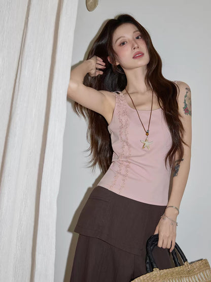 Chaochao's Design-Focused Pink Lace-Trim Camisole – Summer 2026 Premium Slim-Fit Top (Suitable for Outerwear)