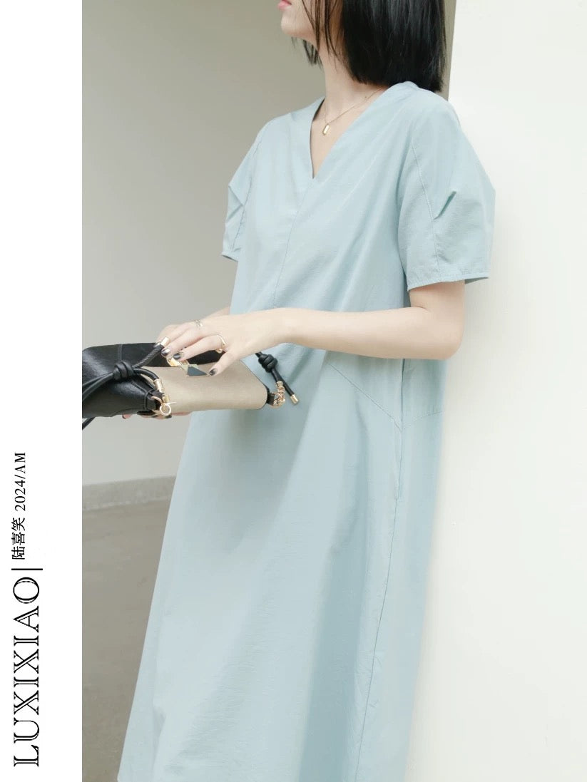 LUXIXIAO dress 2025 new loose slim puff sleeve design V-neck lazy style shirt dress for women