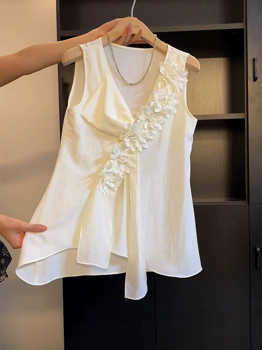 French style three-dimensional flower V-neck sleeveless vest shirt for women in summer with loose and slim design and ribbon top