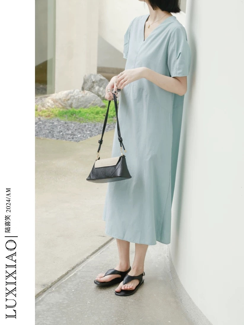 LUXIXIAO dress 2025 new loose slim puff sleeve design V-neck lazy style shirt dress for women