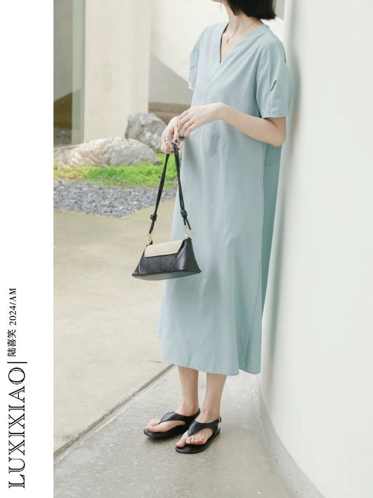 LUXIXIAO dress 2025 new loose slim puff sleeve design V-neck lazy style shirt dress for women
