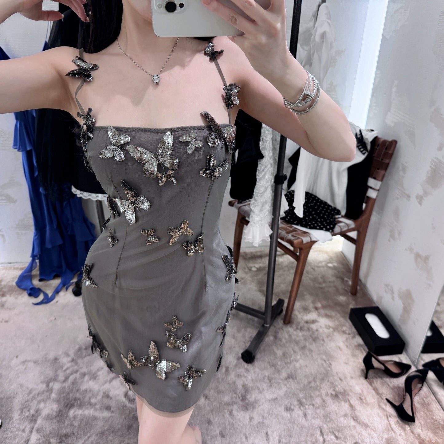 woppei [Zhuang Zhou Mengdie] blu* heavy industry three-dimensional butterfly off-shoulder slim hip-covering short suspender dress