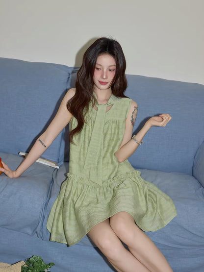 Chaochao's Forest-Style Green Sleeveless Dress with Tie-Detail – Summer 2026 Fresh, Casual, Loose-Fit Mini Dress with Lettuce-Edge Trim
