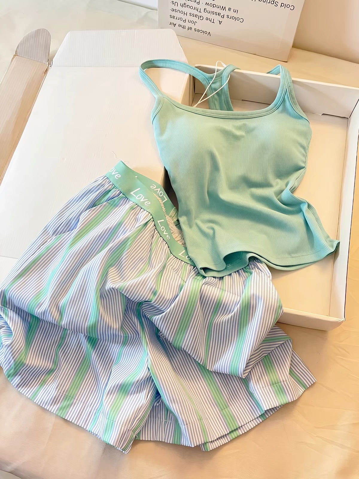 Sin Glee Women's Summer Casual Camisole & Shorts Loungewear Set – Fresh Green, Built-in Bra Pads, Suitable for Wear as Outerwear
