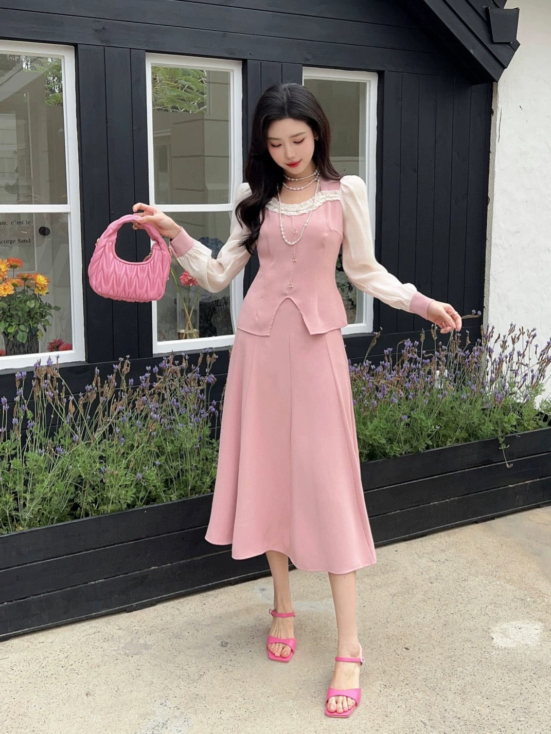 2024 new fashion, beautiful temperament, high-end contrast color top and skirt suit two-piece set Shenzhen Nanyou
