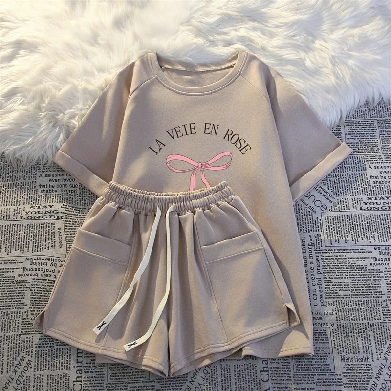 Short-sleeved shorts casual two-piece suit for women summer new thin fashionable age-reducing small man running sportswear loose