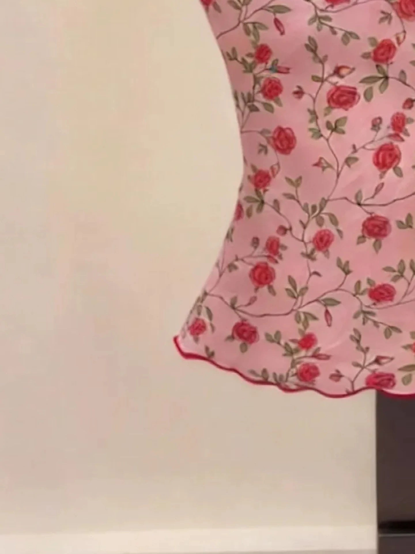 Foreign trade counter export cut label niche design pink floral camisole women's spring and summer new slim fit short top