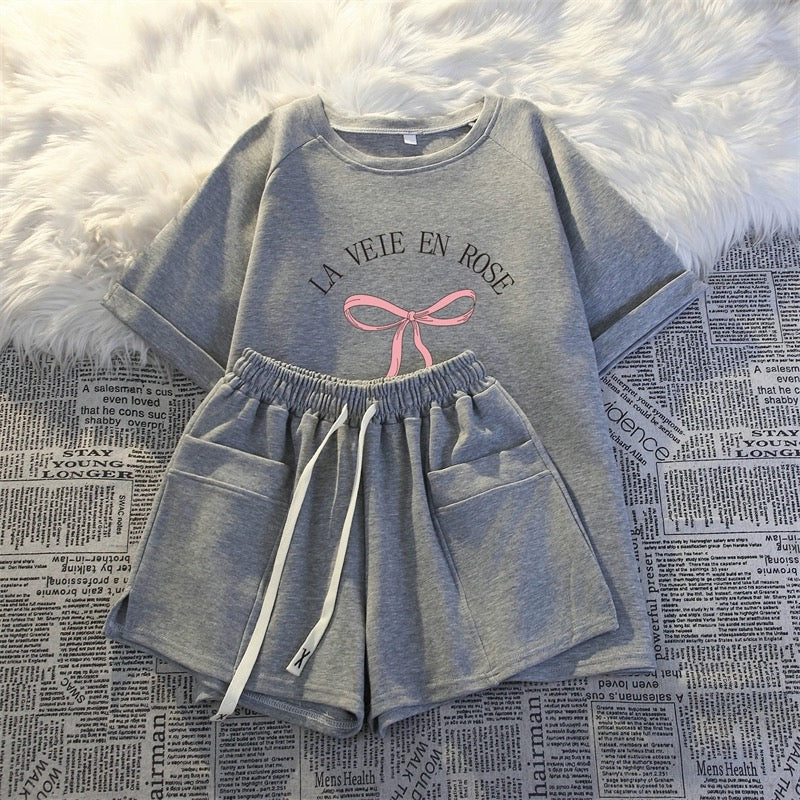 Short-sleeved shorts casual two-piece suit for women summer new thin fashionable age-reducing small man running sportswear loose