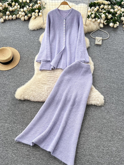 Lazy style casual wear for women in autumn and winter, loose round neck casual long-sleeved single-breasted knitted top with high waist skirt