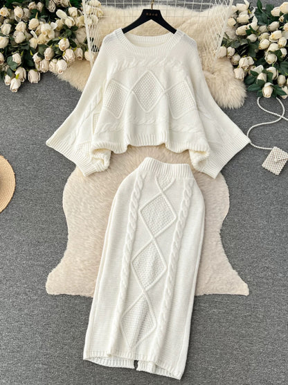 French lazy style knitted sweater two-piece suit for women autumn and winter new style twisted bat sleeve top hip skirt suit