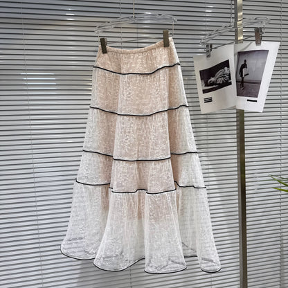 Popular online style, 2025 winter new sweet and elegant ruffled hem patchwork lace mesh midi skirt.