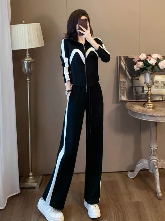 This year's popular fashion suits for women in autumn are slim, trendy and age-reducing, casual sports sweatshirts, wide-leg pants, two-piece set