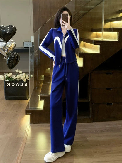 This year's popular fashion suits for women in autumn are slim, trendy and age-reducing, casual sports sweatshirts, wide-leg pants, two-piece set
