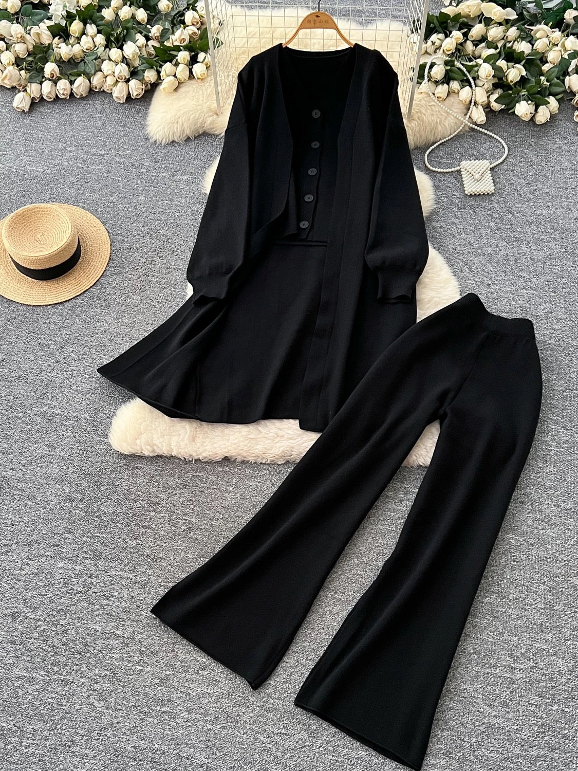 Lazy and relaxed suit for women, sleeveless inner wear knitted vest, loose outer wear sweater cardigan jacket and high waist trousers